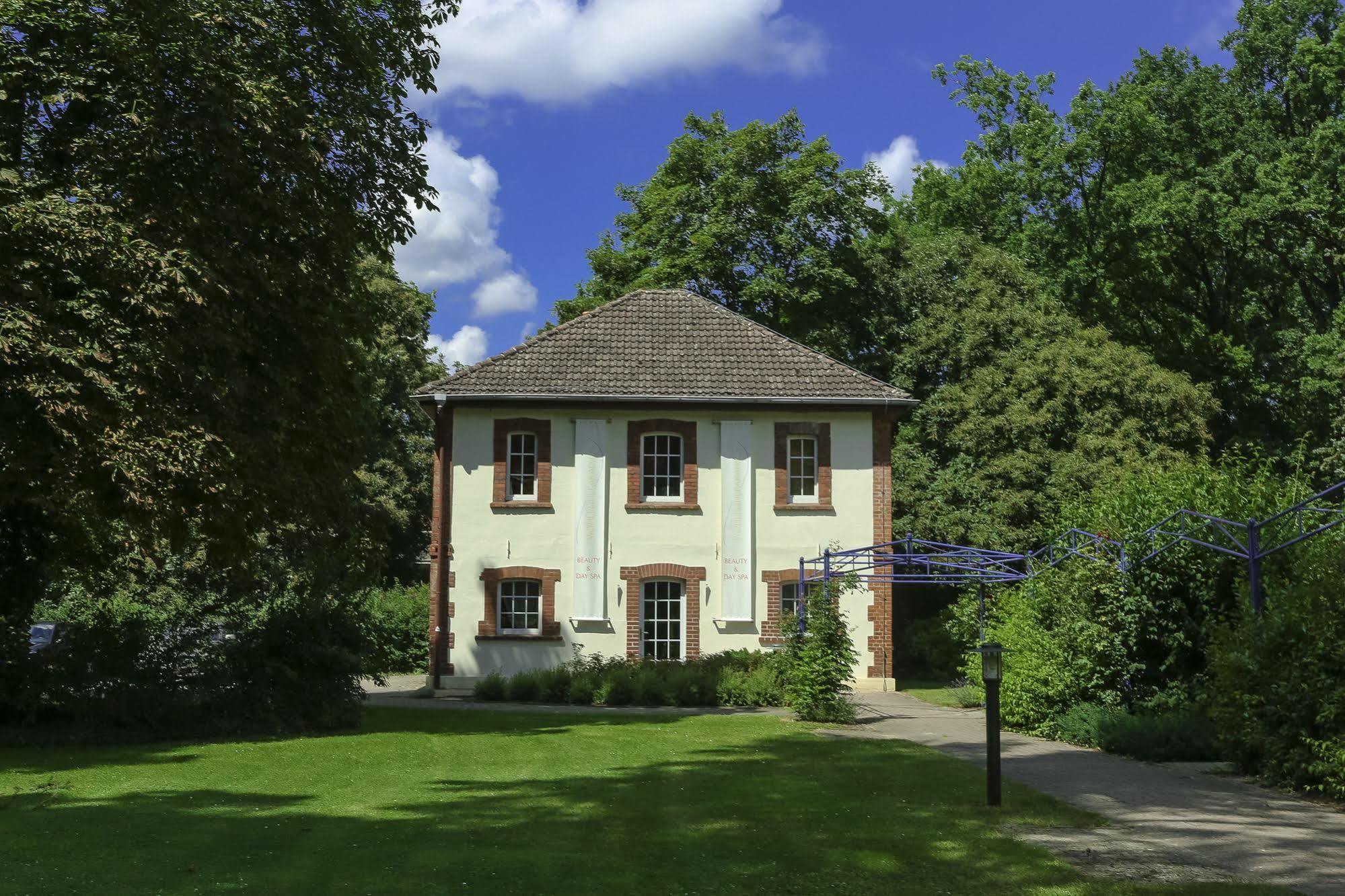 Ringhotel VITALHOTEL ambiente Bad Wilsnack Buitenkant foto
